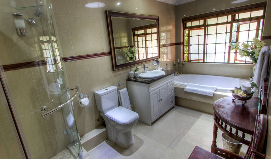 Supreme(2 rooms in room type): Supreme room:
En suite bathroom with shower and separate bath