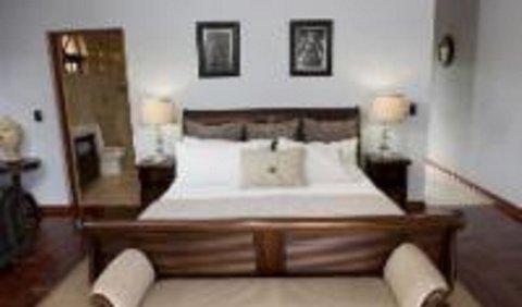 Deluxe Suites photo 8