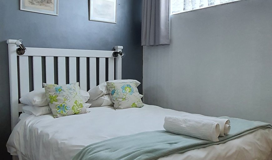 4 SLEEPER SELF CATERING FAMILY UNITS: Self-catering 2 bedroom unit double room
