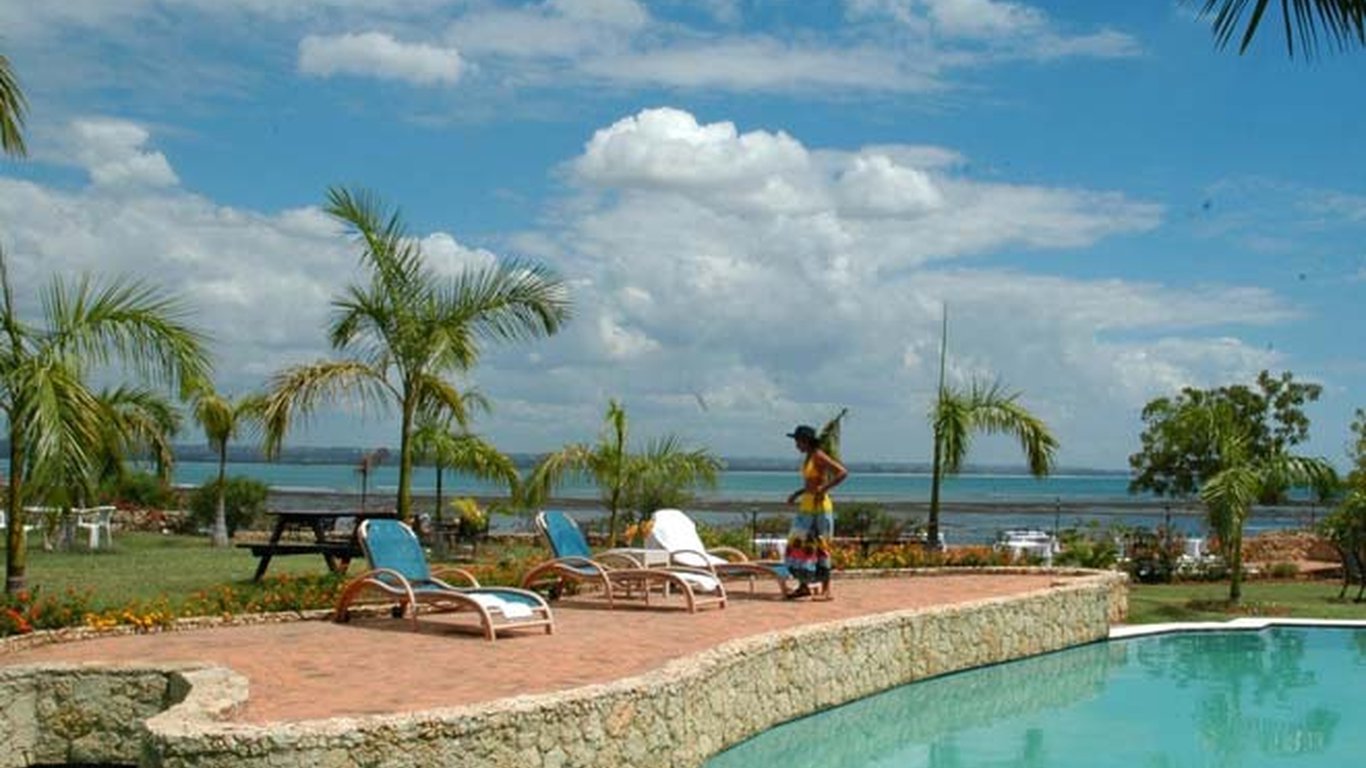 coral beach hotel dar es salaam