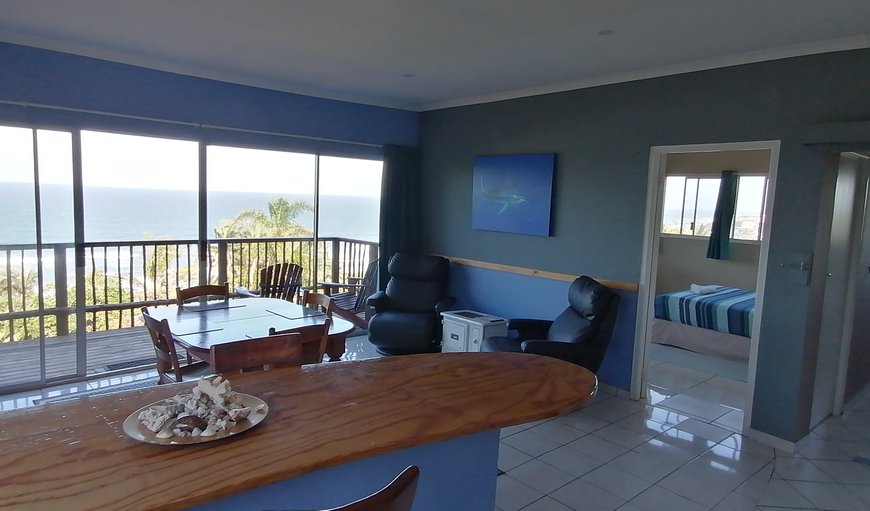 Self-catering Unit: Black Marlin Open plan Dining/Kitchen & Lounge
