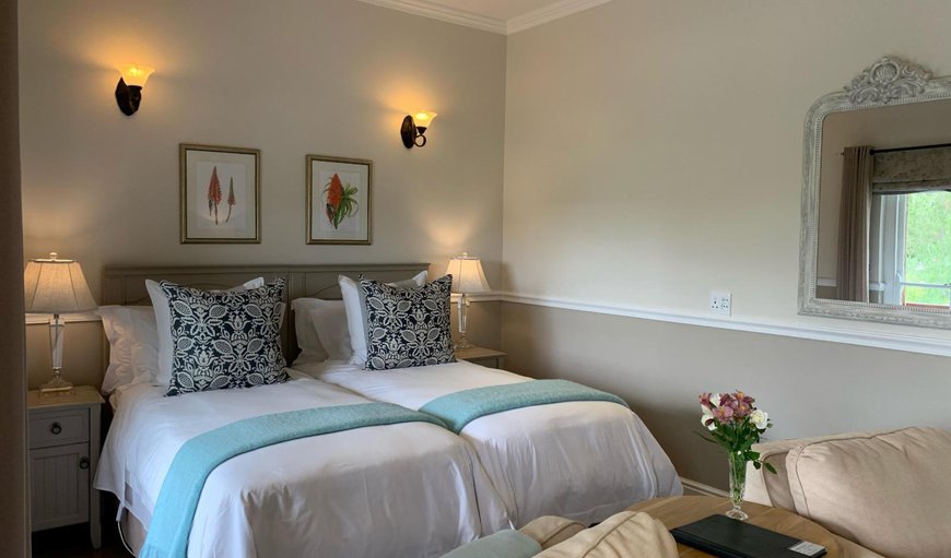 Luxury Twin Bed  Garden Room: Bed
