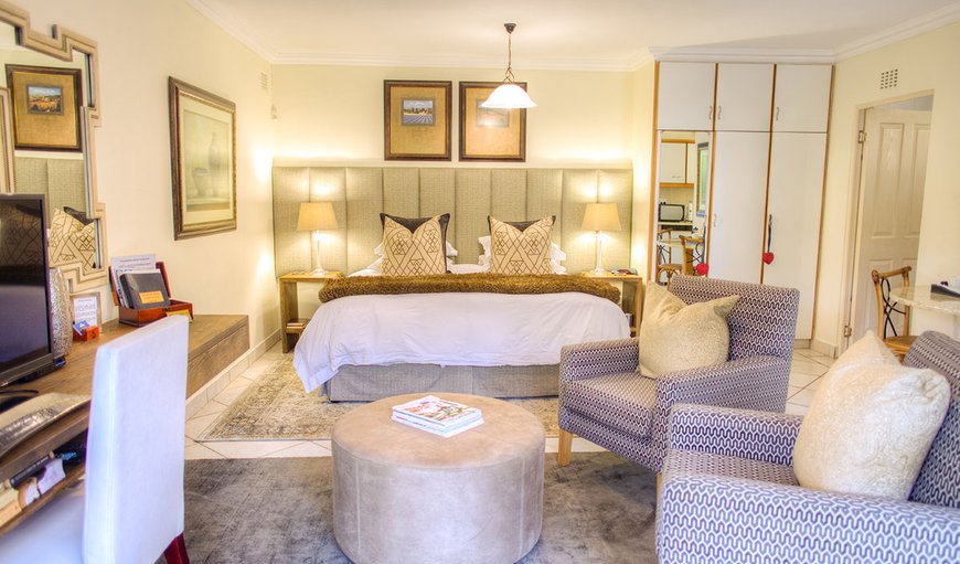 The Yellowwood Room- Large luxuriously appointed garden room with king size bed & en-suite bathroom (HONEYMOON PACKAGE AVAILABLE FOR THIS ROOM) The Yellowwood Room- Large luxuriously appointed garden room with king size bed & en-suite bathroom (HONEYMOON PACKAGE AVAILABLE FOR THIS ROOM)