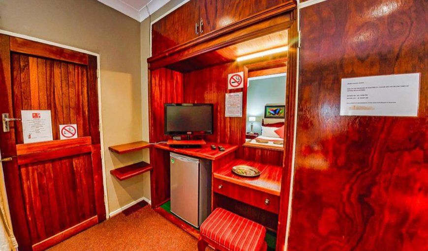 Luxury Room 38-2: Seating area