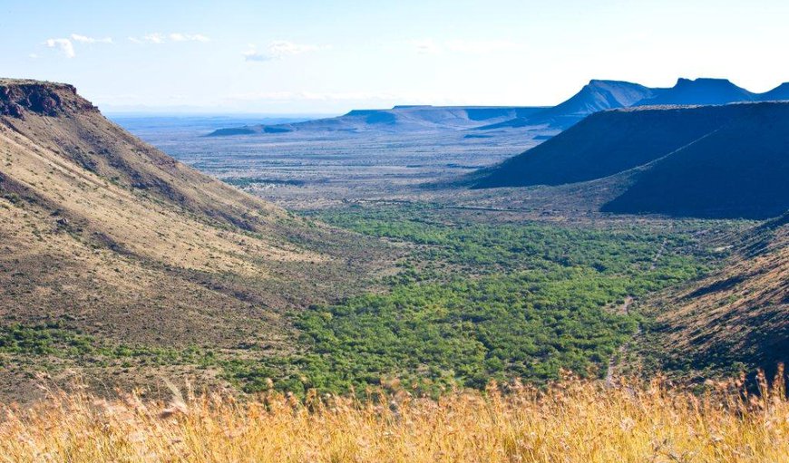 The bush camp is situated on a private Game Reserve, set in the Nuweveld Mountains of the Great Karoo.