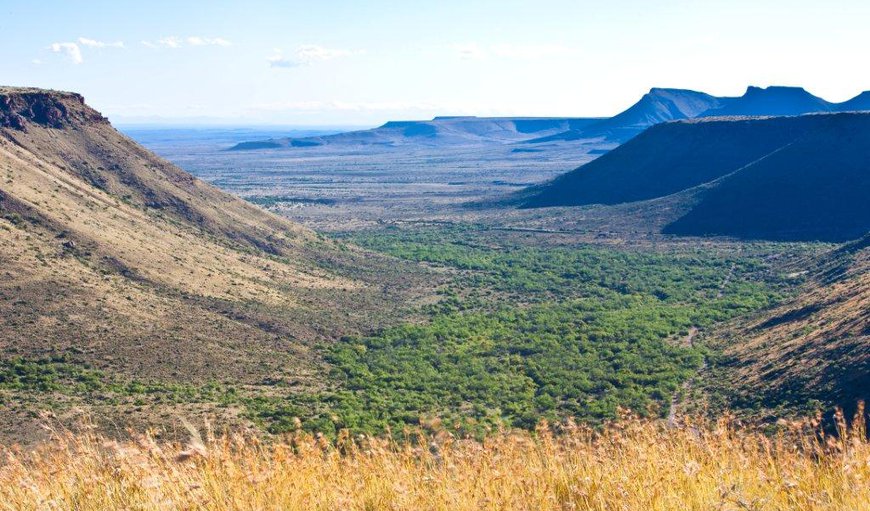 The bush camp is situated on a private Game Reserve, set in the Nuweveld Mountains of the Great Karoo. The bush camp is situated on a private Game Reserve, set in the Nuweveld Mountains of the Great Karoo.