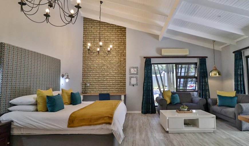 Luxury Family Room - Bedroom with a king size bed and a choice of a bunk bed in the main room, or an adjoining room with 2 single beds Luxury Family Room - Bedroom with a king size bed and a choice of a bunk bed in the main room, or an adjoining room with 2 single beds