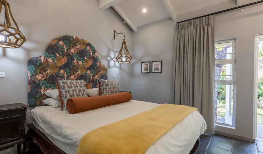 Luxury Family Room - Bedroom with a king size bed and a choice of a bunk bed in the main room, or an adjoining room with 2 single beds Luxury Family Room - Bedroom with a king size bed and a choice of a bunk bed in the main room, or an adjoining room with 2 single beds