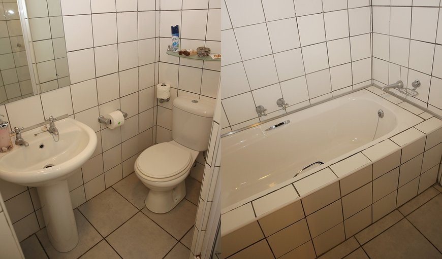 Standard Double 1: 5-Standard Double 1 - Bathroom