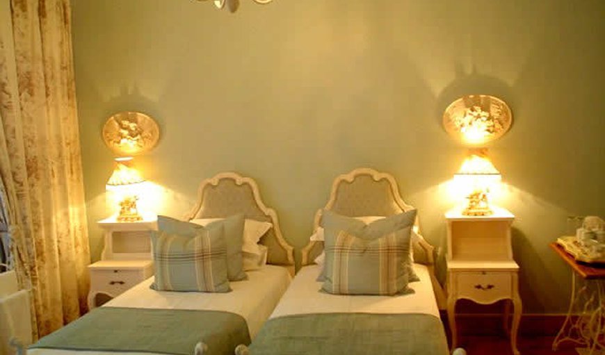 French Room (Twin): French Room (Twin) - Bedroom with extra large single beds