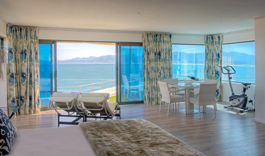 Sea Facing Penthouse Suite - The Penthouse Suite is the biggest unit providing spectacular sea views. Sea Facing Penthouse Suite - The Penthouse Suite is the biggest unit providing spectacular sea views.