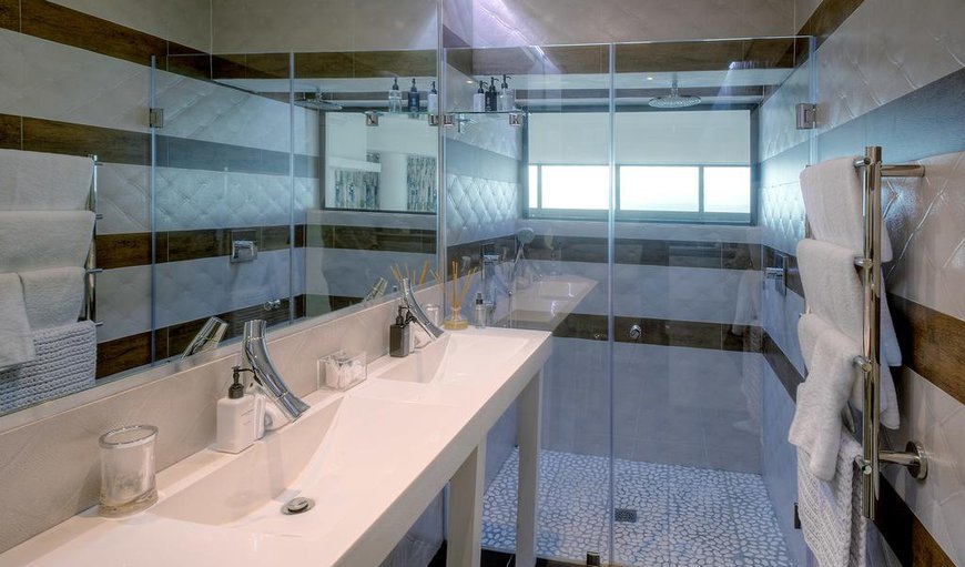 Sea Facing Superior Room: Sea facing superior room 3 & Sea Facing Superior Room - The bathroom offers two basins, a toilet, heated towel rails and a shower.