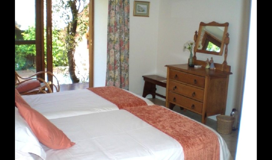 Kingfisher Room: Mhlati Guest Cottages