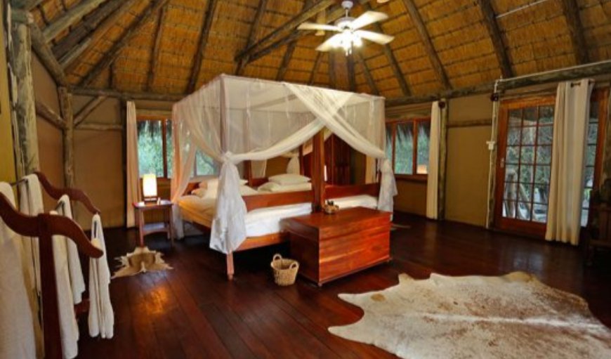 Tree House: Luxury Chalets Bedroom